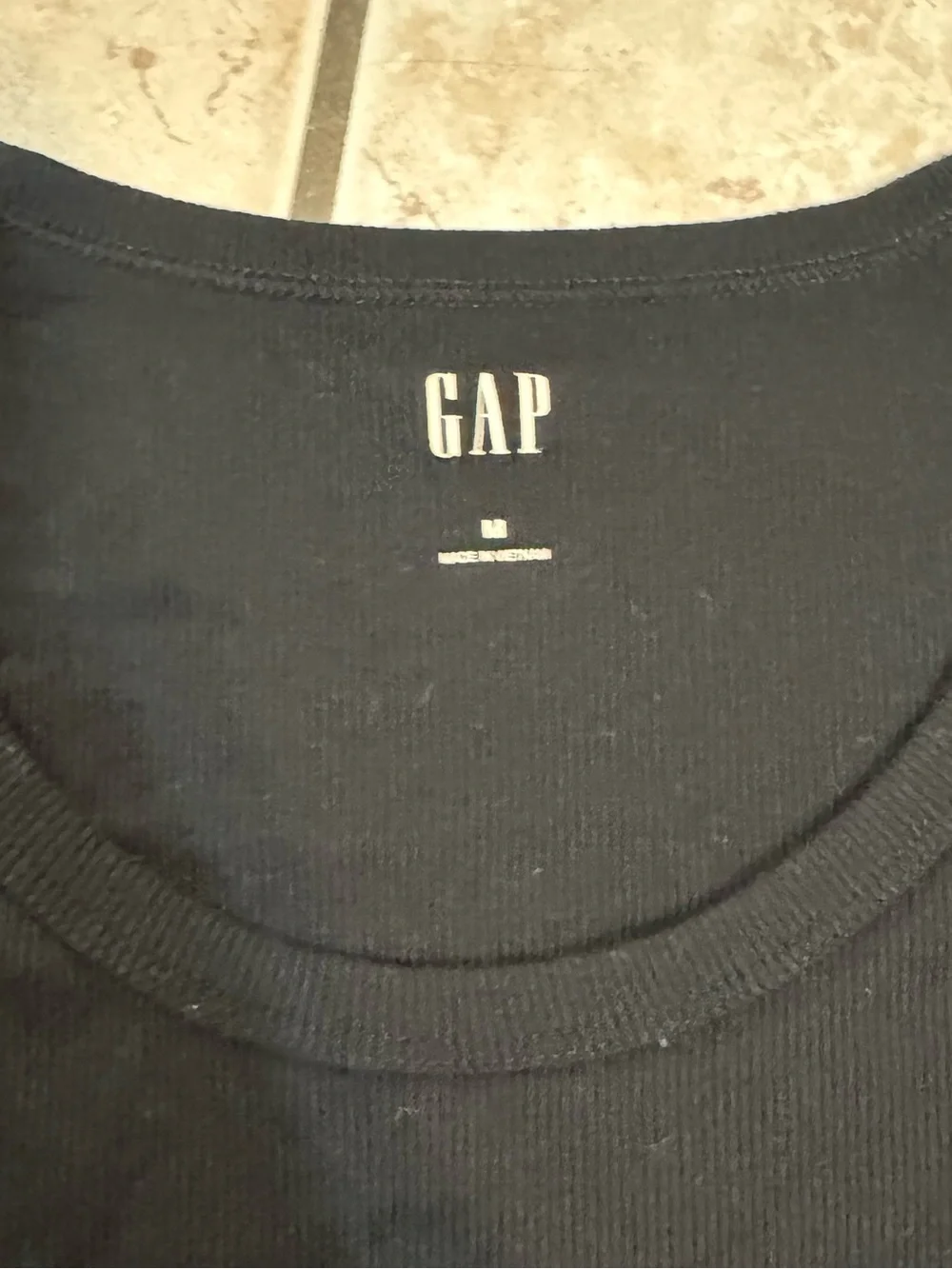 Black Gap babydoll tee shirt with eyelet lace on the sleeves